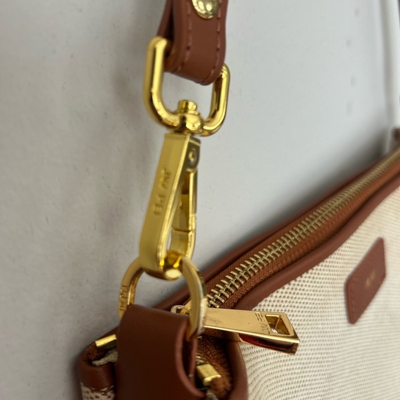 JW PEI Eva Shoulder Bag - Picture 4 of 5